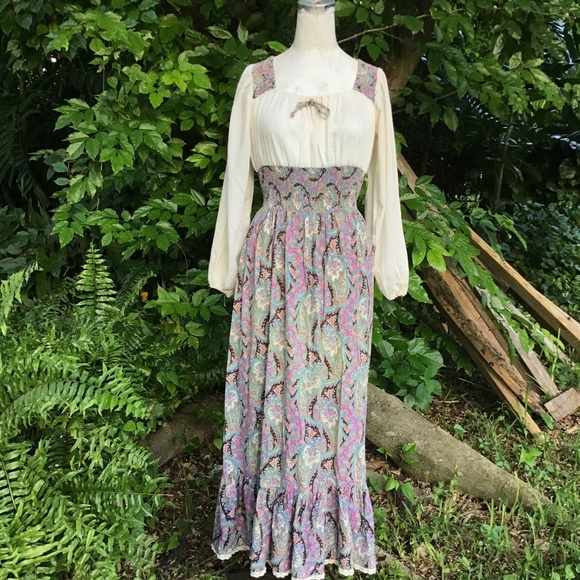 Vintage peasant Dress - Picture 2 of 7